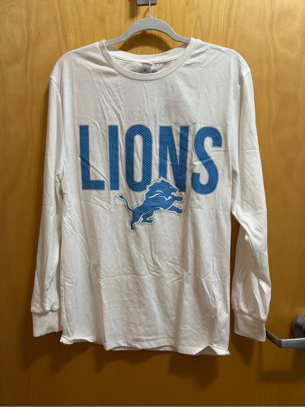 NWT Detroit Lions Long-Sleeve Graphic Tee